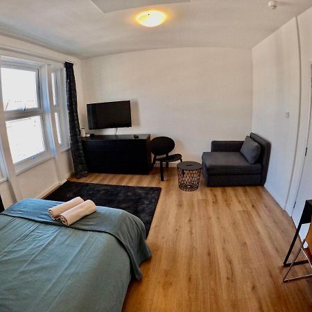 Lovely One Bedroom Flat Londres Extérieur photo